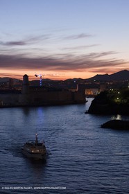 17 02 2012 - Marseille (FRA,13) - Arrivée dans le port de marseille à bord du Piana (Cie La Méridionale)