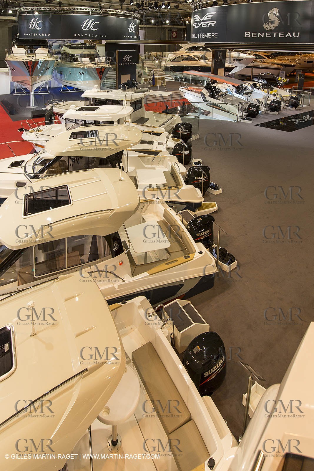 10 12 2013 - Paris (FRA,75) -Paris Boat Show - Beneteau booth