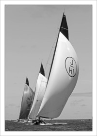 Produit : Tirage photo réalisé par nos soins sur imprimante jet d'encre professionnelle Epson à partir de 8 encres ultrachrome inaltérables (label Digigraphie).Formats au choix : . 30x40 cm. 50x70 cm. 80x120 cm.Choix des papiers :. Papier standard brillant 250 gr., filet noir, marge blanche, tirage non signé. Papier haut de gamme satiné 290 gr. filet noir, marge blanche, tirage vérifié et signé par l'auteur.. Autres supports (canvas, acrylique, dibond) sur demandeConditionnement : tube cylindrique renforcé.Options pour l'expédition : . colissimo + dépôt boîte aux lettres (France uniquement). Colissimo avec signature à réception. Transporteur express (2 jours ouvrés) avec signature à réceptionCliquez sur caddie pour sélectionner votre formule et démarrer la procédure de commande en ligne