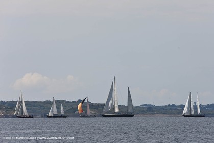 19 05 2010- Brest  - (FRA,56)  -  Les Pen Duick en rade de Brest