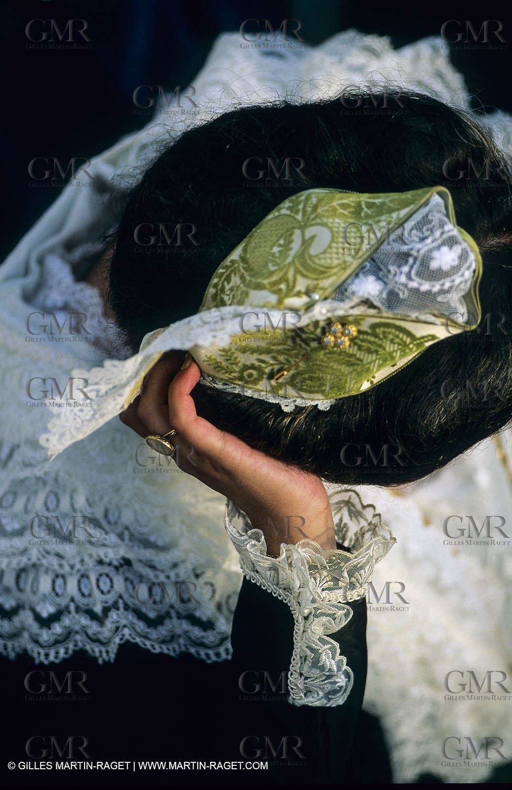 Arles (FRA,13) - Costume from Arles Fest