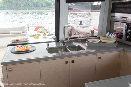 12 09 2016, Cannes (FRA,06), Chantier Fountaine-Pajot, Helia 44