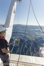11 09 2014 - la Ciotat (FRA,13) - onboar Al Azzizi, oceanographic research ship buit by H2X boat yard, measure devices manipuation