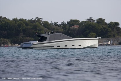 29 09 2007 - St Jean Cap Ferrat - Wally Yachts - Wally Power 70 - Lau Lau