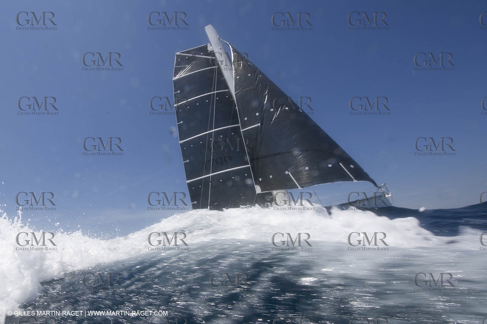 14 06 2008 - Toulon-Hyères (FRA,83) - 50 knots record attempt trials by l'Hydroptère