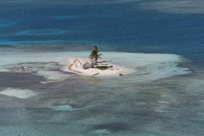 01 02 2008 - San Blas Archipelago (Panama) - Motor Yacht Senses