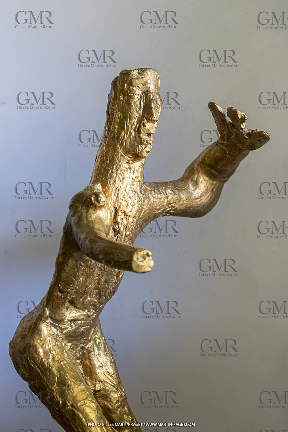 03 08 2020, Marseille (FRA,13), Oeuvre de Germaine Richier, l'Homme-forêt, grand 1945-1946, Bronze naturel nettoyé, Numéroté EA, 94 x 45 x 45 cm, Collection particulière