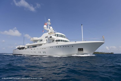 01 02 2008 - San Blas Archipelago (Panama) - Motor Yacht Senses