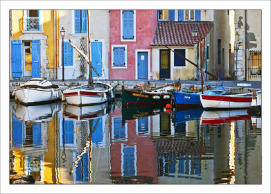 Produit : Tirage photo réalisé par nos soins sur imprimante jet d'encre professionnelle Epson à partir de 8 encres ultrachrome inaltérables (label Digigraphie).Formats au choix : . 30x40 cm. 50x70 cm. 80x120 cm.Choix des papiers :. Papier standard brillant 250 gr., filet noir, marge blanche, tirage non signé. Papier haut de gamme satiné 290 gr. filet noir, marge blanche, tirage vérifié et signé par l'auteur.. Autres supports (canvas, acrylique, dibond) sur demandeConditionnement : tube cylindrique renforcé.Options pour l'expédition : . colissimo + dépôt boîte aux lettres (France uniquement). Colissimo avec signature à réception. Transporteur express (2 jours ouvrés) avec signature à réceptionCliquez sur caddie pour sélectionner votre formule et démarrer la procédure de commande en ligne