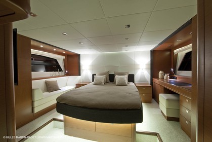 12 09 2009 - Cannes (FRA,06) - Chantier Jeanneau - Prestige 60