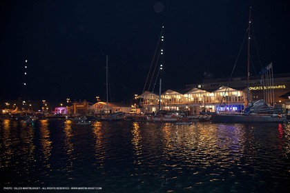 31 10 2010 - Saint Malo (FRA, 35) - Route du Rhum 2010 - Ambiances à Saint Malo avant le départ