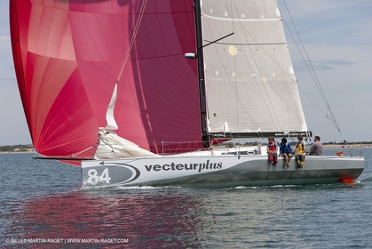 01 06 2010 - Port Camargue (FRA,30) - Class 40 Vecteur Plus, entraînements