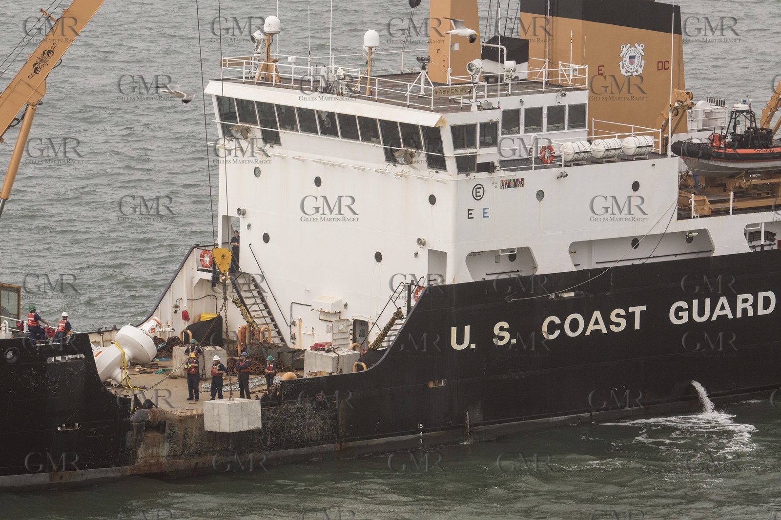 02 07 2013 - San Francisco (USA,CA) - 34th America's Cup - Setting up the LiveLine Media on Alcatraz
