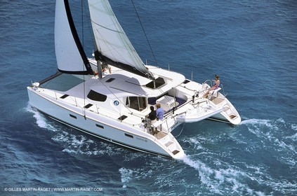 Multicoque sous voile