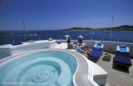 Super motor yachts, Annaliesse