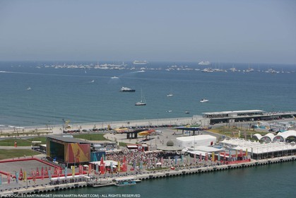 2' 06 2007-Valencia (Spain)- 32nd America's Cup - Final Match - Day 2