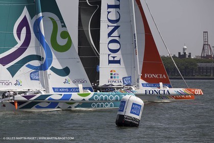 05 07 2012 - New York (USA) - Ocean Krys Race - Speed runs in fornt of NY city