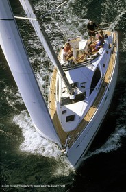 Crusing monohull sailing