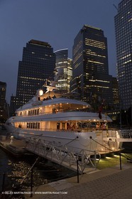 05 07 2012 - New York (USA) - Ocean Krys Race - Speed runs in fornt of NY city