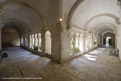 25 03 2005 - Saint Rémy de Provence - (FRA,13) - Le Midi de Van Gogh - Saint Paul de Mausole