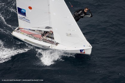 26 04 2007 - Semaine Olympique Française 2007 - Hyères - Jour 5 - Team France - 470 Femme - Petitjean-Douroux