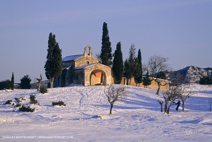 Provence under snow - Alpilles - Chapelle Saint Sixte - Eygalières