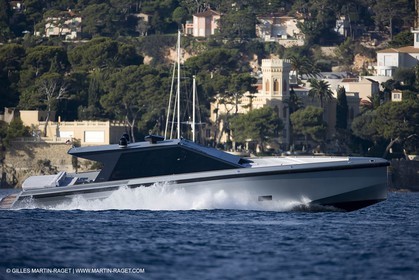 29 09 2007 - St Jean Cap Ferrat - Wally Yachts - Wally Power 70 - Lau Lau