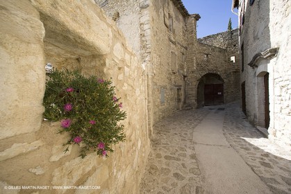 31 08 2007 - Pays de Forcalquier - Val de Durance (FRA, 04) - Lurs