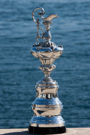 13 09 2010 - Valencia (ESP) - 34th America's Cup - Protocol, year, class announcement press conference - The America's Cup Trophy