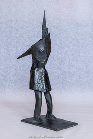 08 01 2023, Marseille (FRA,13), Oeuvre de Germaine Richier, Guerrier n° 4 1953, Bronze patiné foncé, Numéroté 6 8, Fondeur : L.Thinot, Paris, 33 x 10 x 19,5 cm, Collection particulière