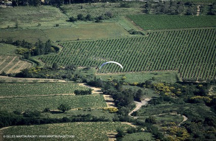 Clarensac (Gard), paragliding