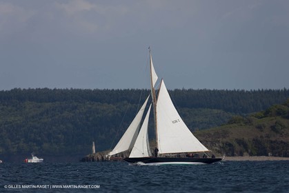 19 05 2010 -  Lanveoc Poulmic (FRA,29) - French Navy School Grand Prix - Pen Duick