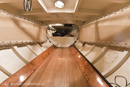 13 03 2010 - La Ciotat (FRA,13) - Mariska - finitions au Charpentiers Réunis