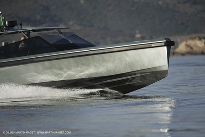 16 07 2007 - Portisco (Italie, Sardaigne) - Wally Power 47 millesime 2007