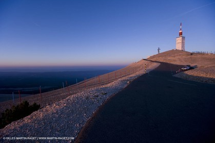 01 09 2007 - Mount Ventoux summit - view toward north and east with Haute Provence and south Alps (Oisans chain)