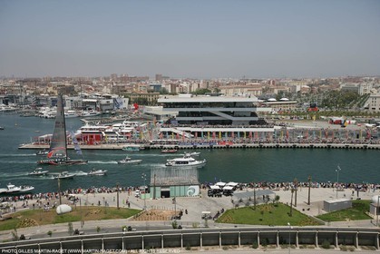 2' 06 2007-Valencia (Spain)- 32nd America's Cup - Final Match - Day 2