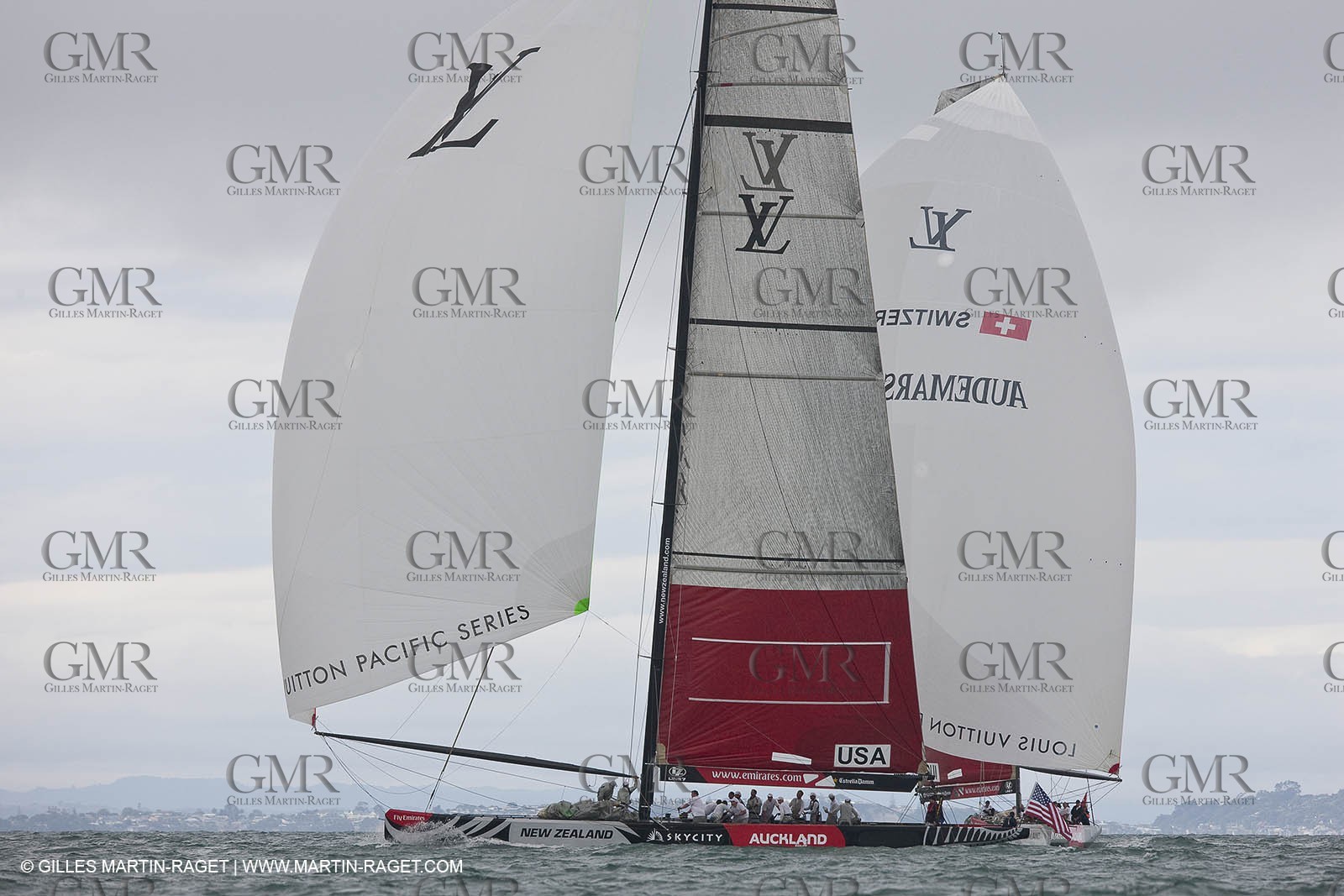 11 02 2009 - Auckland (NZL) -  Louis Vuitton Pacific Series -  Racing Day 11 - sail off