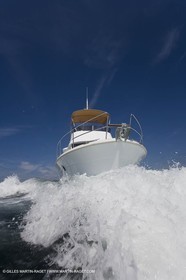 22 06 2009 - Ile d'Yeu (FRA,85) - Chantier Bénéteau - Trawler 34