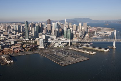 05 01 2011 - San Francisco (USA, CA) - 34th America's Cup - San Francisco waterfront - Piers 26 (closest to bridge), Piers28, Piers 30-32