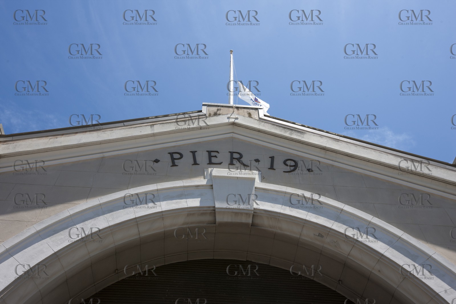 07 06 2011 - San Francisco (USA,CA) - 34th America's Cup - Event sites -  The Piers in their state of origin - Pier 19