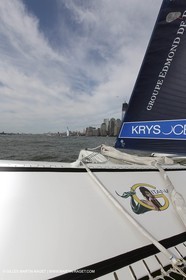 05 07 2012 - New York (USA) - Ocean Krys Race - Speed runs in fornt of NY city