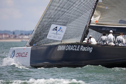 02 08 2010 - Cowes (UK, IOW) - The 1851 Cup -  BMW ORACLE Racing - Training Day.