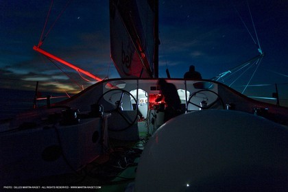 20 09 2007 - Marseille (FRA, 13) - Monos IMOCA - GROUPE BEL (Kito de Pavant) - Premières navigations - A bord avec Kito de Pavant et Sébastien Col