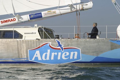 Round the world record wrong way - Adrien - Jean-Luc Van de Heede - Les Sables d'Olonne Start