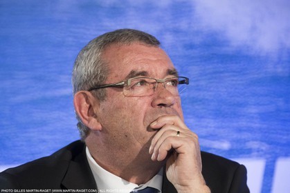 03 02 2016, Paris (FRA), Vendée Globe 2016-17, Conférence de presse et présentation des skippers, Yves auvinet, pdt SAEM Vendée