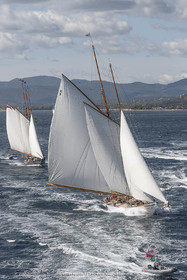 28 09 2022? Saint-Tropez,(FRA,83), Les Voiles de Saint-Tropez 2022 Régate N° 2 poup les modernes, navigation libre pour les grandes goélettes