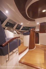 MotorYacht - Inside - Decks