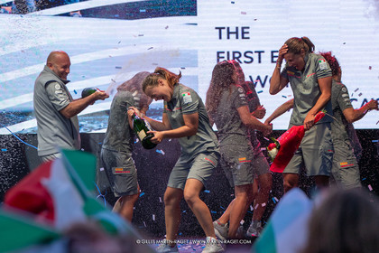 13 10 2024, Barcelona (ESP), Louis Vuitton 37th America's Cup, Final Match, Race Day 2, Puig Women America's Cup Prizegving