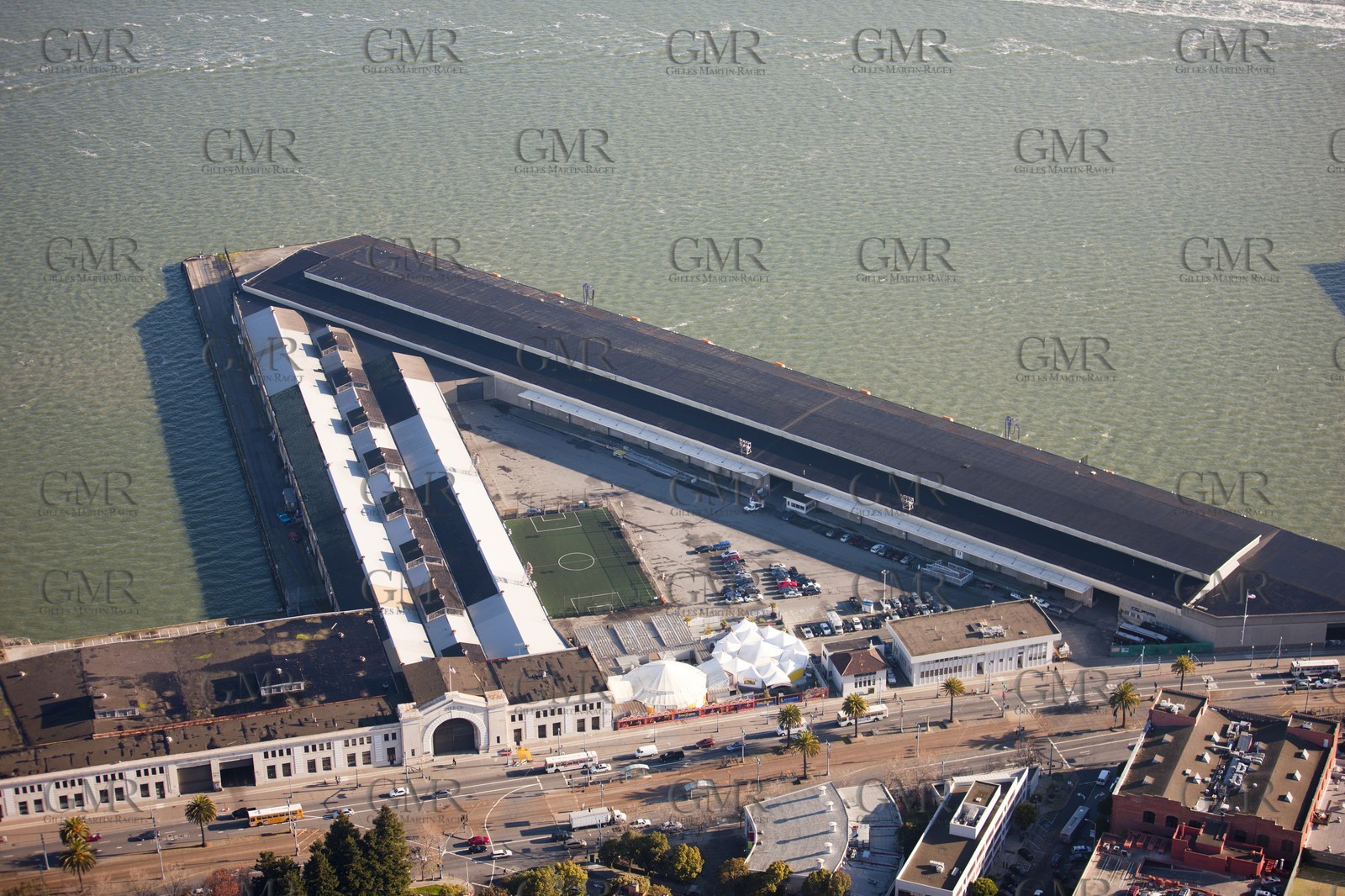 05 01 2011 - San Francisco (USA, CA) - 34th America's Cup - San Francisco waterfront - Piers 27-29 (triangle shape)