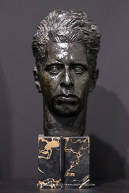 30 10 2023, Montpellier (FRA), oeuvre de Germaine Richier, Exposition Centre Pompidou - Musée Fabre 2023, Buste n° 3, portrait du ¨Professeur Jean Coll de Carrera 1927-1928, Bronze patiné foncé, Fondeur : Alexis Rudier, Paris, 36 x 19,6 x 24,5 cm, Musée Fabre, Montpellier, Achat de la communauté d'agglomération de Montpellier avec l'ide u F.R.A.M. Languedoc-Roussillon